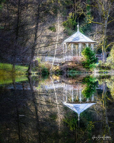 Pavillon du lac de la forêt par Hans-Bernd Lichtblau