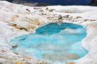 Clear blue glacial lake in Chile by My Footprints thumbnail