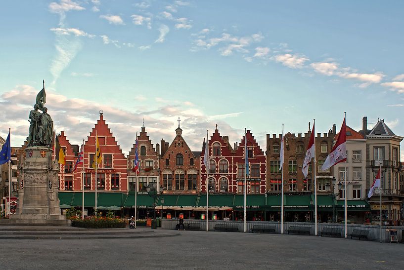 Bruges, la grand-place  par Michel De Pourcq