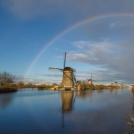 rainbow over Kinderdijk sur André Hamerpagt