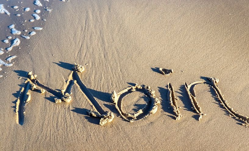 Salutation de l'Allemagne du Nord Moin écrite sur le sable de la plage de la mer Baltique par MPfoto71