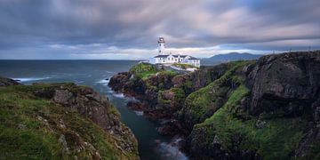 The dramatic coast of Ireland - Fanad Head lighthouse by Daniel Gastager