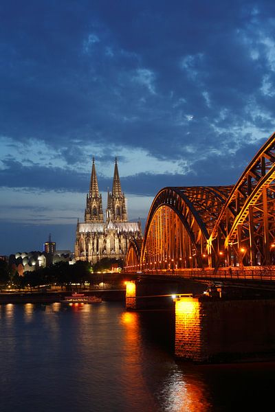 Kölner Dom , Kirche, Dom, Hohenzollernbrücke von Torsten Krüger