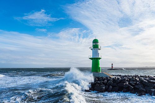 De pier aan de Baltische kust in Warnemünde