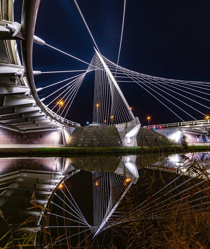 Die Calavatrabrug De Luit über die Hoofdvaart in Hoofddorp