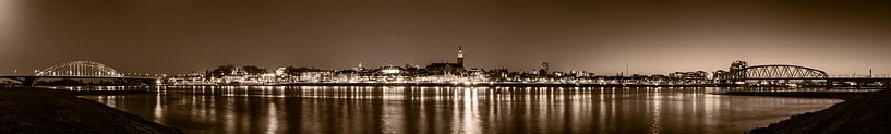 Photo panoramique Nijmegen sépia par Henk Kersten