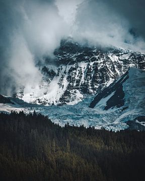 Verschneiter Berg von Glenn Slabbinck