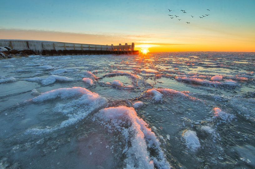 Gefrorenes Wasser von peterheinspictures