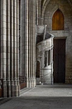 Stairs & Collumns at Cathédrale Saint-Étienne de Limoges