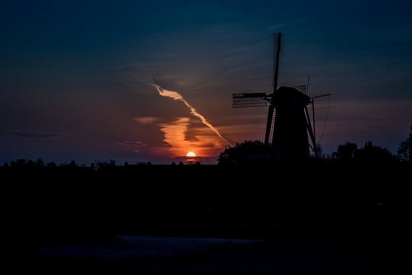 Sunset at the mill by Gwendolyn Pieters