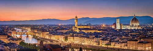 Panorama van de stad Florence in Italië in de avonduren