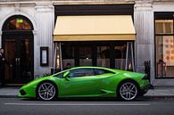 Lamborghini Huracan bij een restaurant in London van Joost Prins Photograhy thumbnail