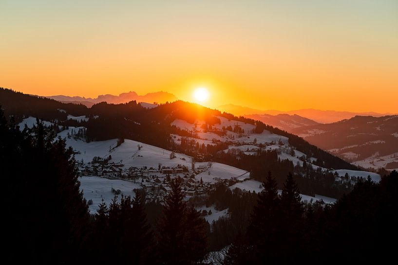 Sunset over the Säntis from the Hörnle in Allgäu by Leo Schindzielorz