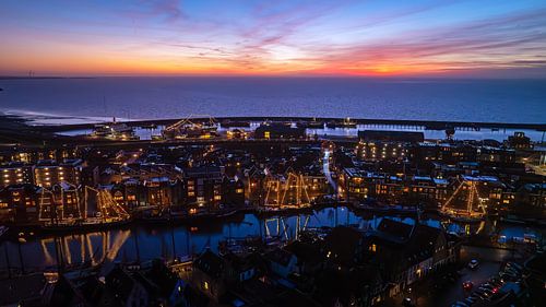 Licht en historie bij zonsondergang in Harlingen Friesland