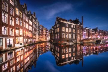 Amsterdam Oudezijds Voorburgwal in de Avond