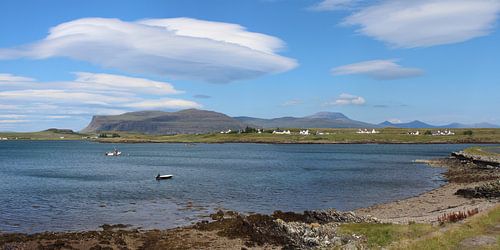 Lensvormige wolk bij Bunessan, Isle of Mull, Schotland