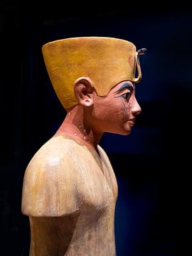 Tutanchamon, statue from his grave von Walter Goyen