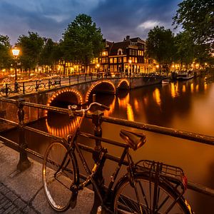 AMSTERDAM Avondimpressie van de Brouwersgracht