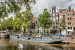 Woonboot in de Amsterdamse Grachten sur John Kreukniet