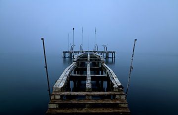 Le pont maritime dans le brouillard sur Oliver Lahrem