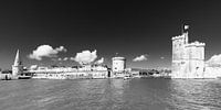 Vieux port de La Rochelle en France - monochrome