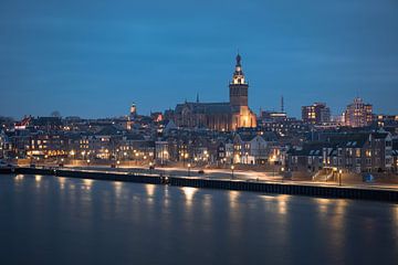 View of Nijmegen in the evening by Youri Zwart