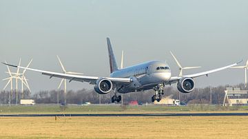 Landung der Qatar Airways Boeing 787-8 Dreamliner. von Jaap van den Berg