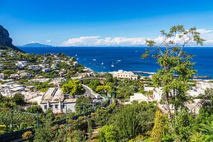 Blick über Capri im Golf von Neapel in Italien