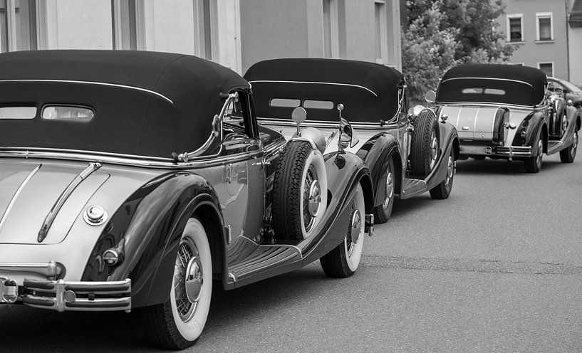 Nostalgische Oldtimer-Ansicht, Schwarz-Weiß-Fotografie von Animaflora PicsStock