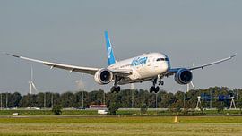 Landing Air Europa Boeing 787-8 op Schiphol. van Jaap van den Berg