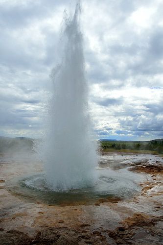Very powerful eruption