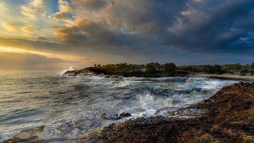 Raging sea with crashing waves by Rene Siebring