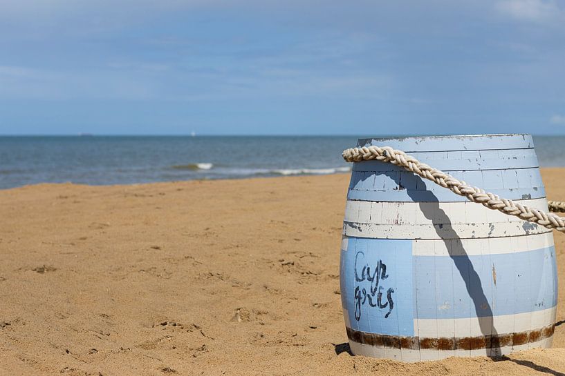 A sunny day at the Belgian coast during spring by Kelly De Preter