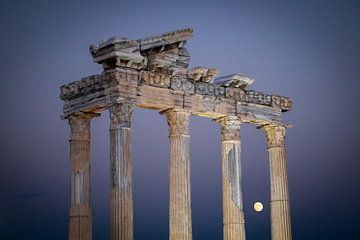 Tempel van Apollo, Side Turkije, bij volle maan van Hilda Koopmans