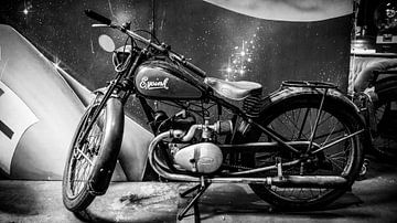 Eysink Villiers retro motorfiets zwartwit van Customvince | Vincent Arnoldussen
