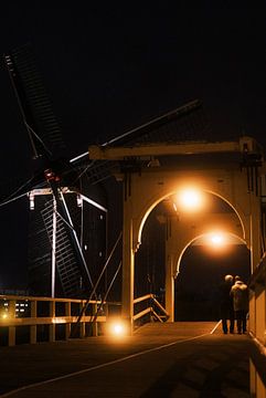Rembrandtbrücke bei Nacht, Leiden von photobytommie