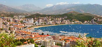 Luchtfoto van de stad Ajaccio. Corsica, Frankrijk