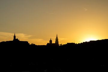 Im Schatten der Kirche von s Zenki