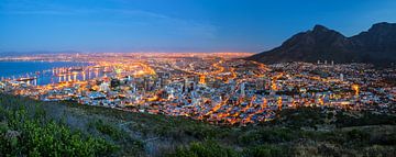 Cape Town by night by Achim Thomae Photography