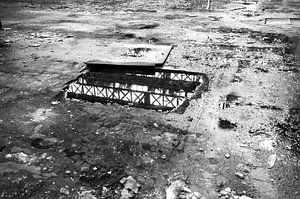 L'usine Aabe de Tilburg en noir et blanc.
