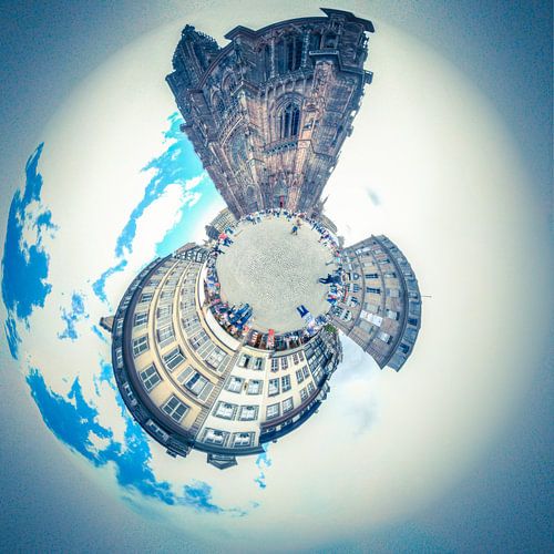 Mini-Planet 360° Notre-Dame-Kathedrale von Straßburg.