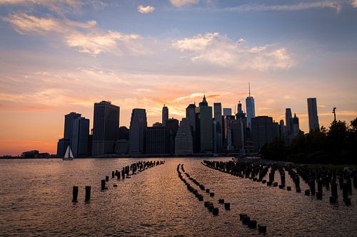 New York City skyline bij schemering