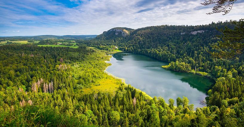 Lac de Bonlieu dans le Jura français par Tanja Voigt