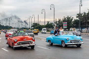 trouwstoet in oude autos  Havana
