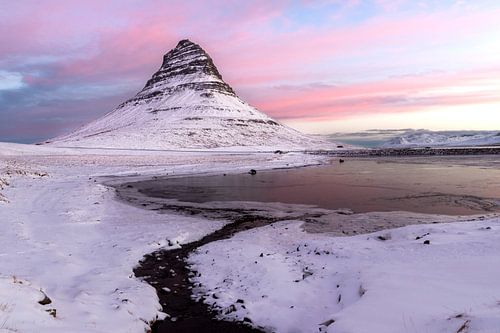 Zonsopkomst Kirkjufell Mountain