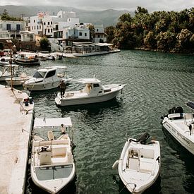 Het kleine vissersdorp Sissi op Kreta van Hey Frits Studio