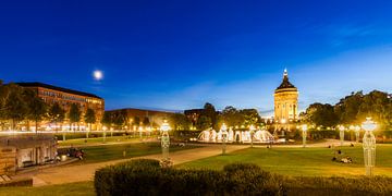 Watertoren op het Friedrichsplatz in Mannheim