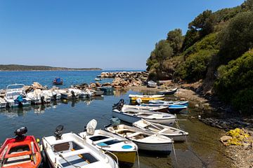 Bootjes op Samos van Elly Damen