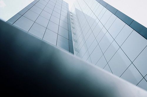 Blickwinkel eines Hochhauses von unten