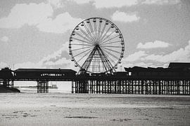 La célèbre jetée de Blackpool. En noir et blanc.